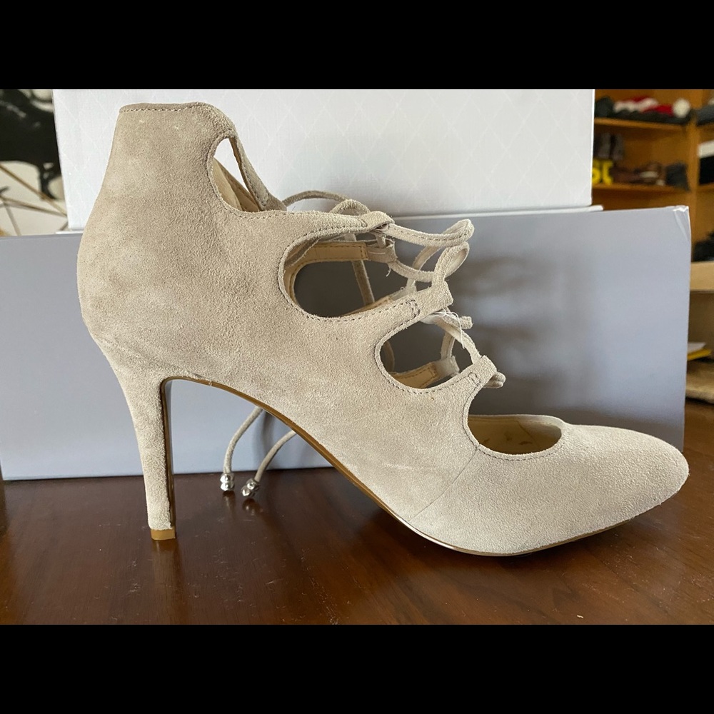 Karl Lagerfeld closed toe lace up heels